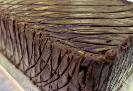 Rich Chocolate Cake